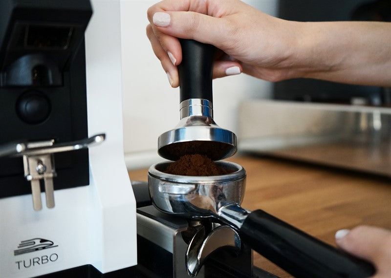 ADJUSTABLE TAMPER